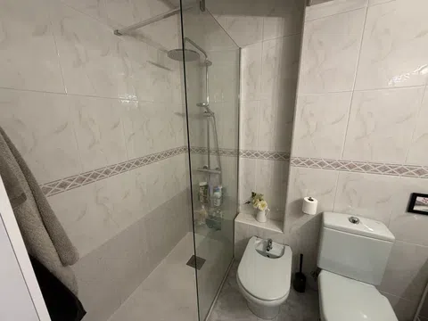 Flat in calle Villastar - Photo 16