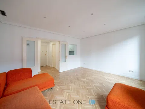 Flat in calle de Carranza - Photo 4