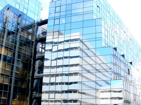Flat in avenida de Manoteras - Photo 2