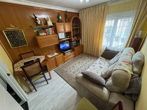 Flat in calle de San Mario - Photo 3