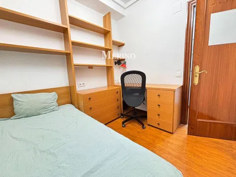 Flat in calle de Francos Rodríguez - Photo 18