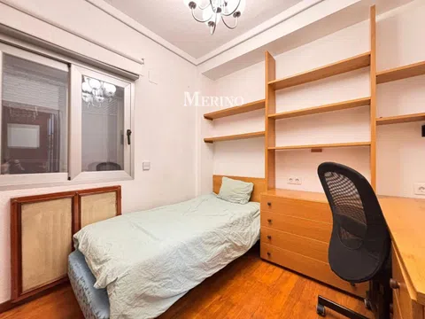 Flat in calle de Francos Rodríguez - Photo 19