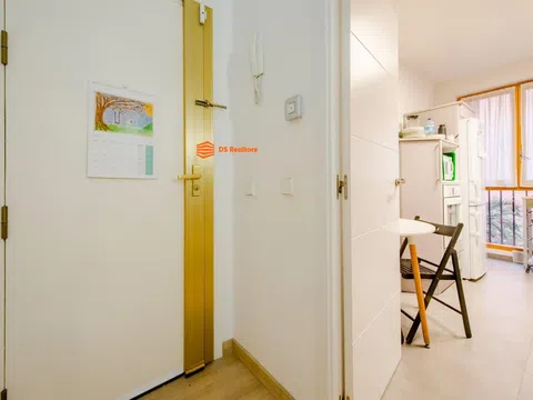 Flat in calle del Pez - Photo 14