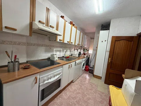 Flat in calle de los Sagrados Corazones - Photo 10