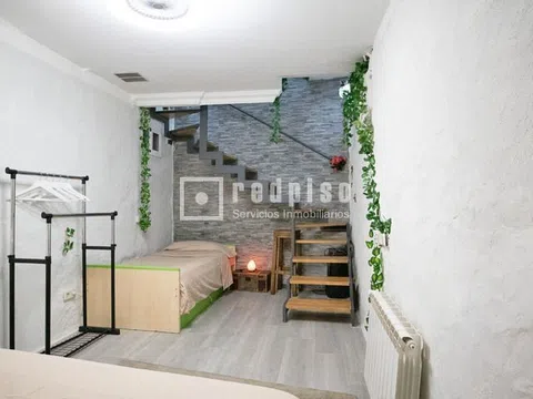 Flat in calle de San Hermenegildo - Photo 12