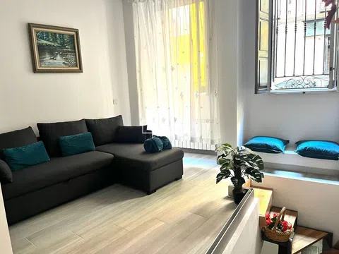 Flat in calle de San Hermenegildo - Photo 3
