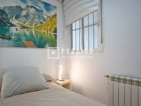 Flat in calle de San Hermenegildo - Photo 9