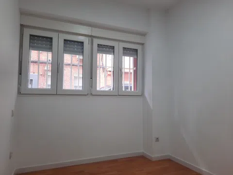 Flat in calle de Martinez Oviol - Photo 15