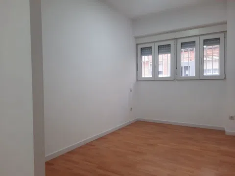 Flat in calle de Martinez Oviol - Photo 18