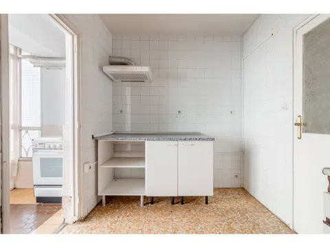 Flat in calle de Cadalso de los Vidrios - Photo 14
