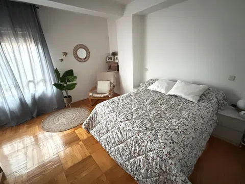 Flat in calle de Guzmán el Bueno - Photo 13