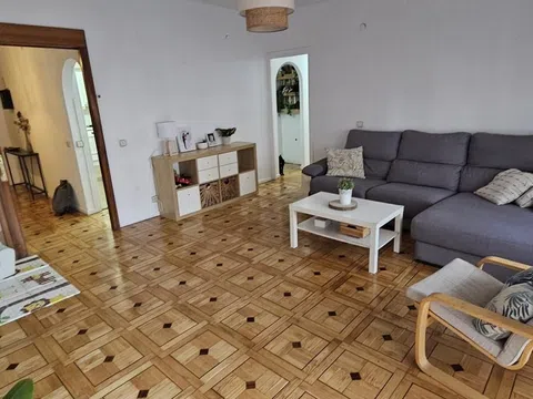 Flat in calle de Guzmán el Bueno - Photo 3