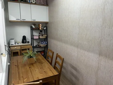 Flat in calle de Guzmán el Bueno - Photo 9