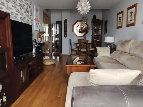 Flat in calle Miguel Solas, 4 - Photo 2