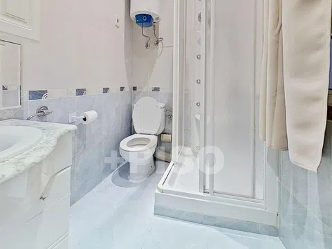 Flat in calle de Castelló - Photo 16