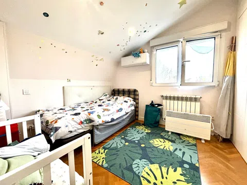 Duplex in calle de Manuel Uribe - Photo 12