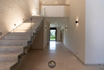 Casa en Fraccionamiento El Campanario, Municipio De Querétaro - Photo 2
