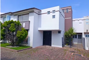 Casa en San Salvador Tizatlalli, Metepec, Estado De México, 52172, México
