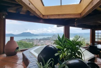 Casa en Santa María Ahuacatlan, Valle De Bravo