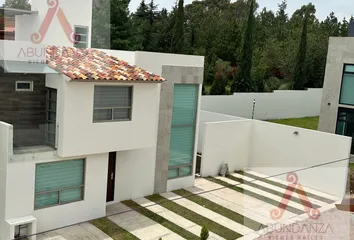 Casa en Cacalomacán, Toluca