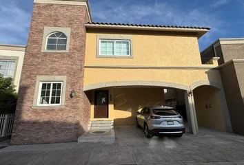 Casa en condominio en Portofino Royal Country Club, Av, Paseo De La Asunción Mz 073, Col. Agrícola Bellavista, Metepec, Estado De México, México