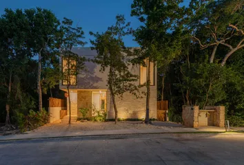 Casa en Av. Del Sol 100, Juárez, Tuniki, Q.r., México