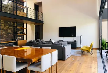 Casa en Calle Fontana Brava, Avándaro, Valle De Bravo, México, 51200, Mex