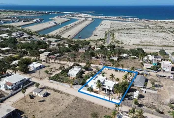 Casa en Calle Filomeno Minjarez, La Ribera, Los Cabos, Baja California Sur, 23570, Mex