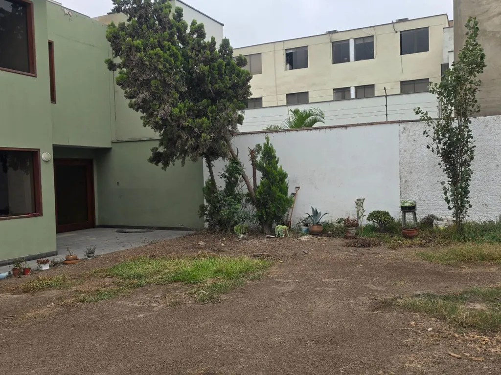 Casa en Venta en Santiago de Surco - Photo 3