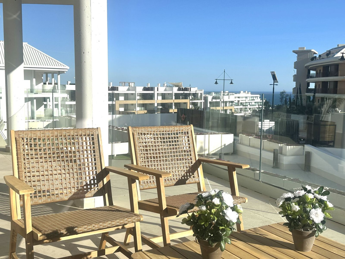 Condo for sale in Fuengirola, Spain - Photo 3