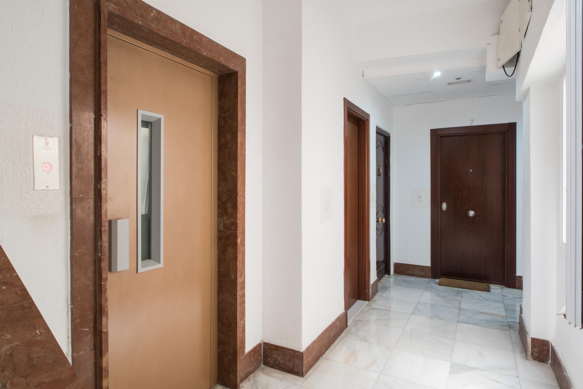 RENOVATED AND BRIGHT STUDIO WITH TOTAL PRIVACY AND UNOBSTRUCTED VIEWS  -  HISTORIC CENTER, MÁLAGA CITY - Photo 13