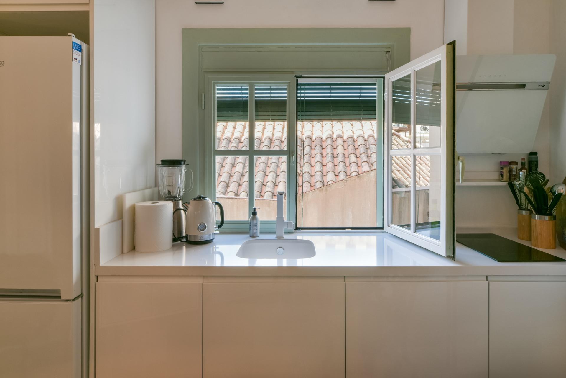 RENOVATED AND BRIGHT STUDIO WITH TOTAL PRIVACY AND UNOBSTRUCTED VIEWS  -  HISTORIC CENTER, MÁLAGA CITY - Photo 10