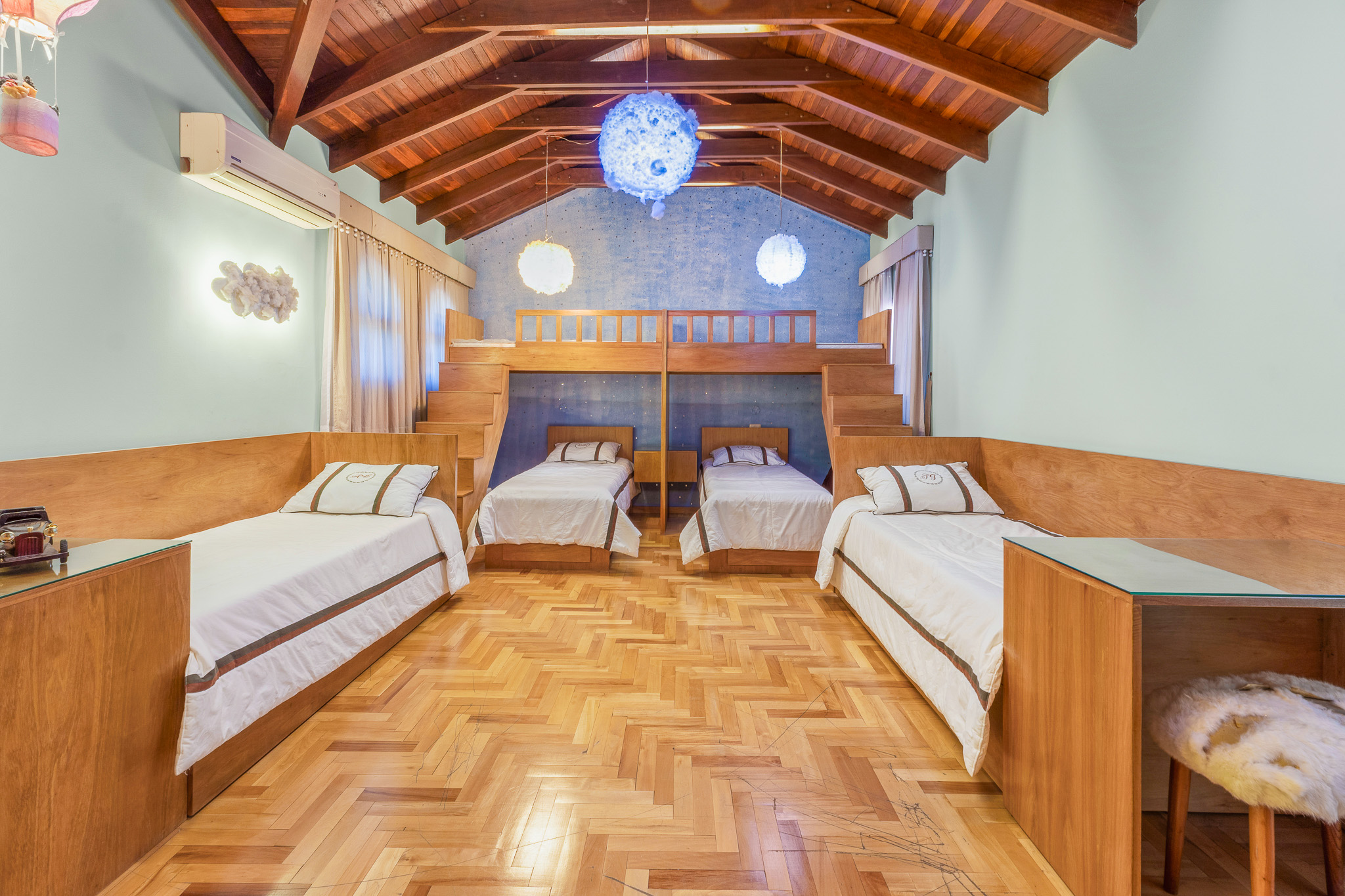 Luxurious FURNISHED Residence in Luque near CONMEBOL - 1,848 m² - European Style - Photo 6