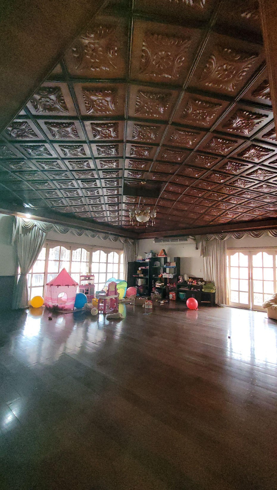 Vendo propiedad con 2.651 m2 con amplia casa y depósito ???? Barrio Santa Librada