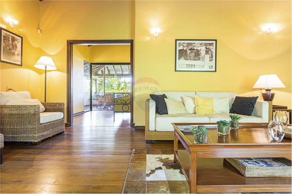 FABULOSA RESIDENCIA EN DOBLE ESQUINA, ZONA COLEGIO GOETHE/QUINTA YKUA SATI - Photo 8
