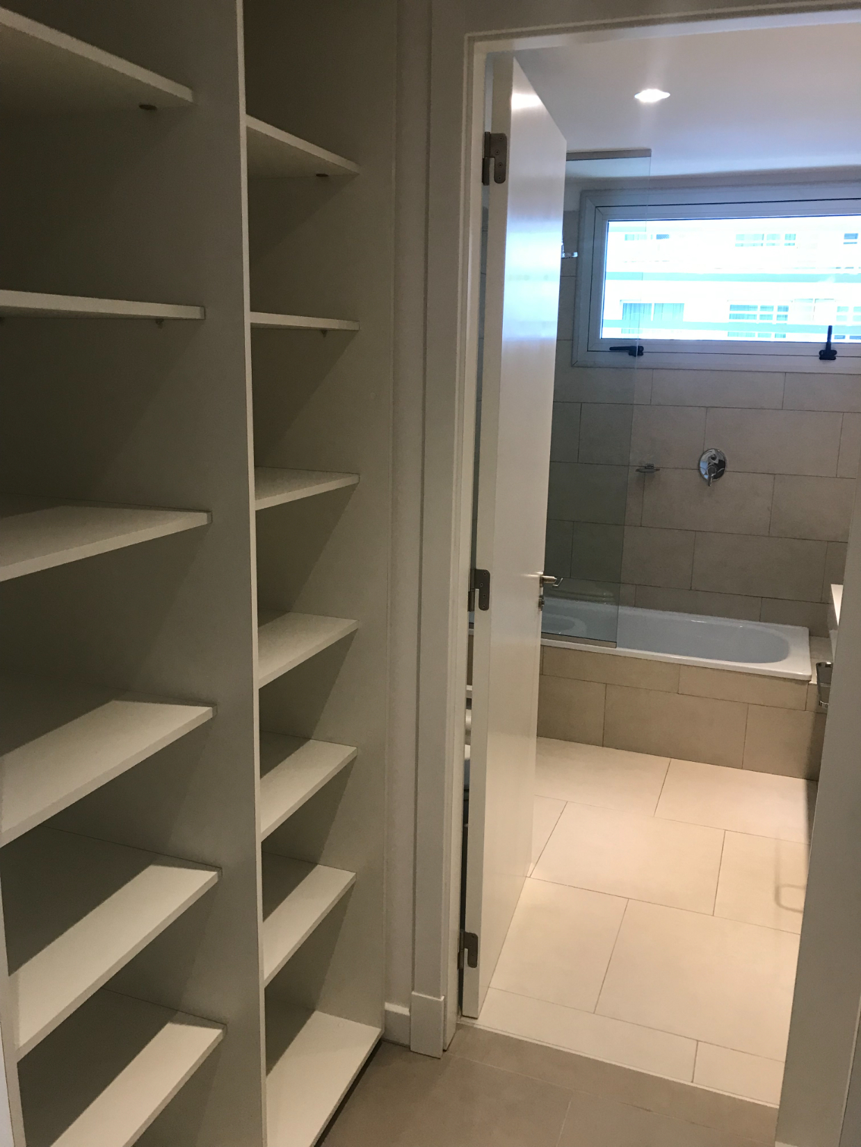 Palacio De Los Patos - Exclusivo Departamento de 1 Dormitorio en Venta - 22 R1 T1 - Photo 13