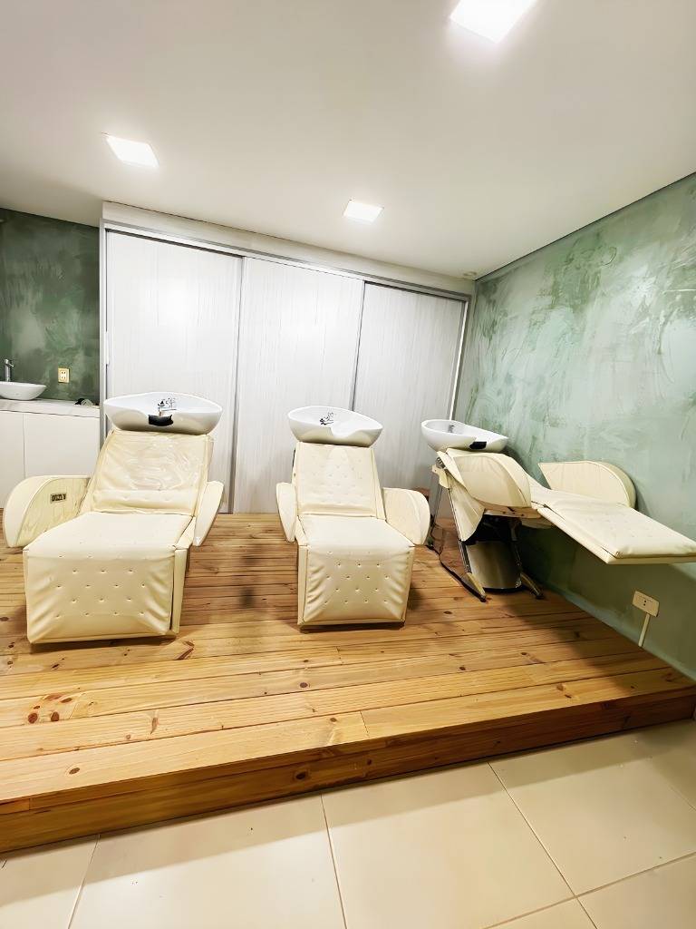 EN VENTA PROPIEDAD AMOBLADA PARA SALÓN DE BELLEZA / SPA - Photo 11