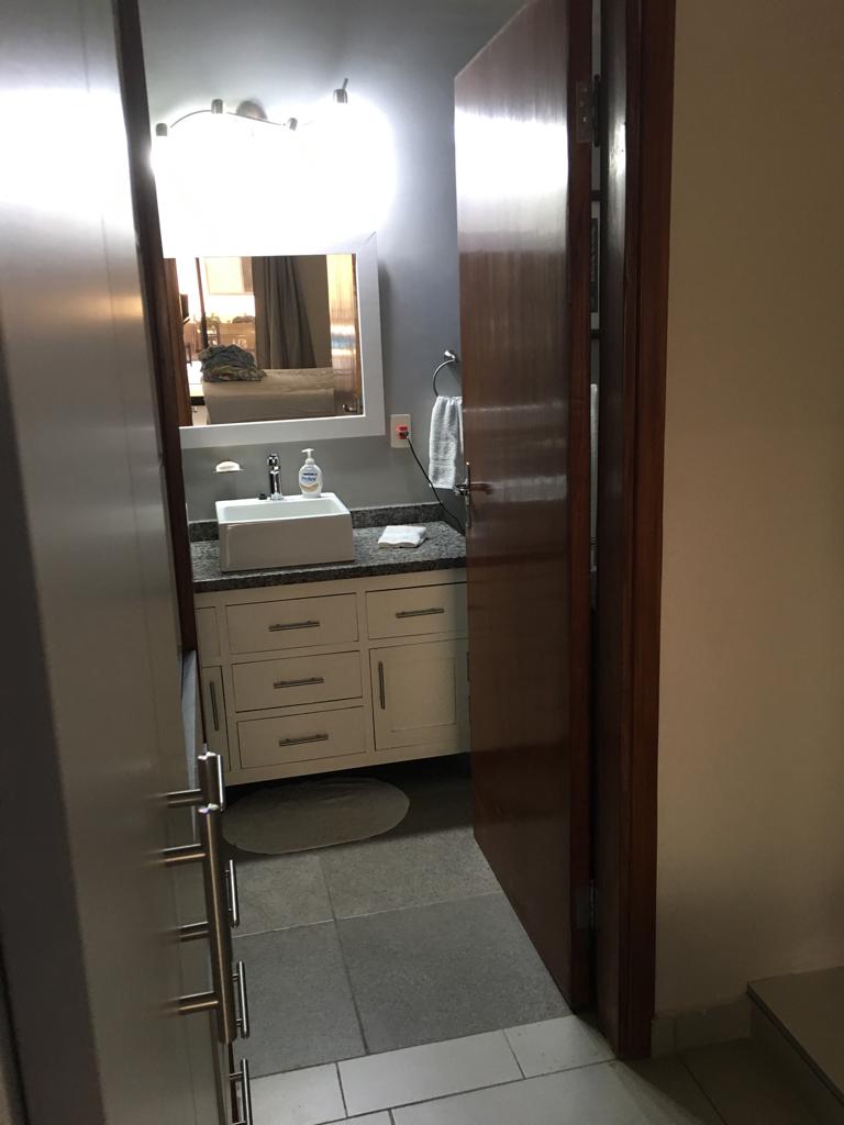 San Bernardino. Puerta Del Lago Casa Moderna-1600 M2, Const: 650 M2. - Photo 6