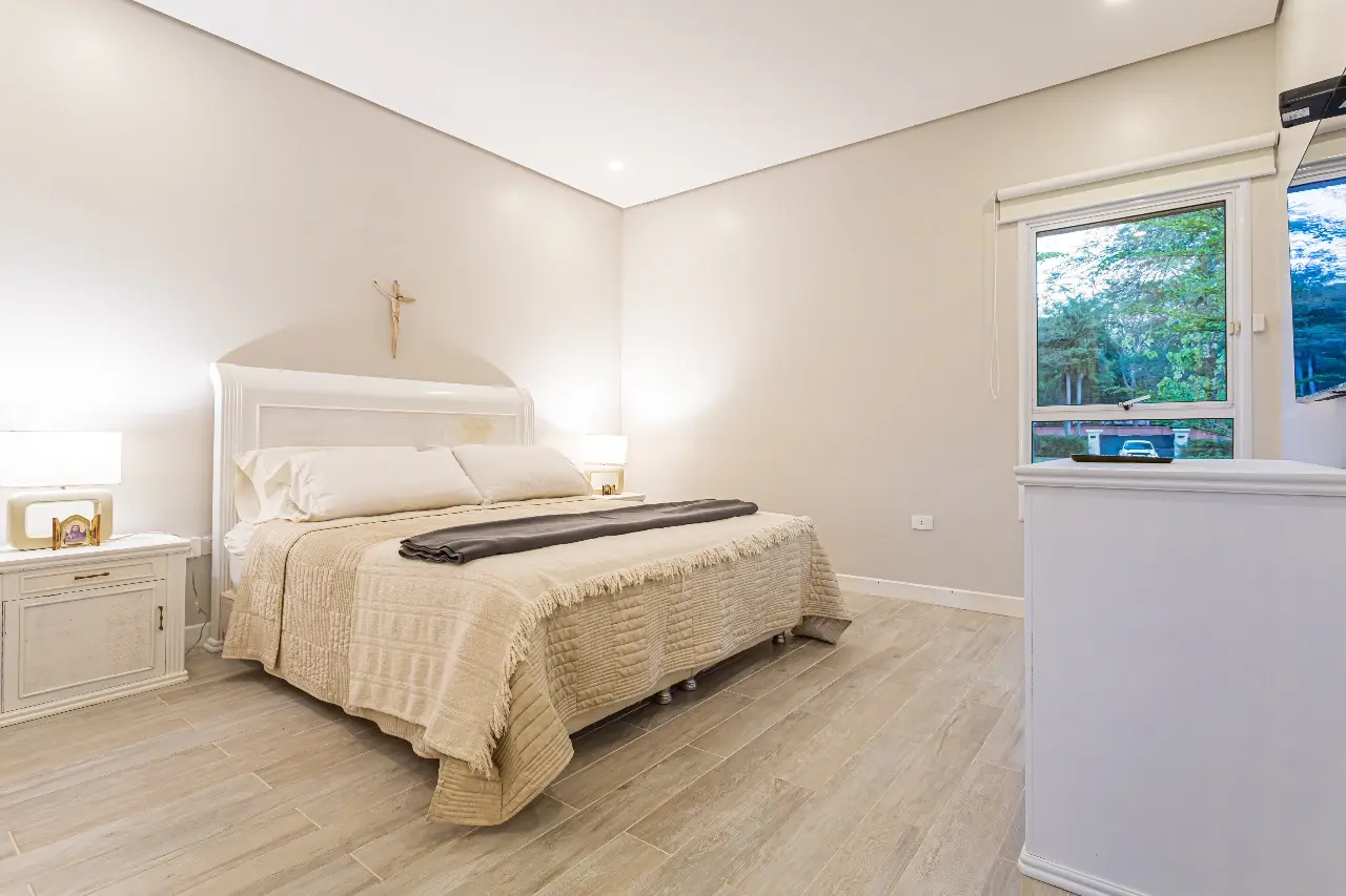 VENDO LUJOSA Y AMPLIA RESIDENCIA EN SAN BERNARDINO - Photo 10