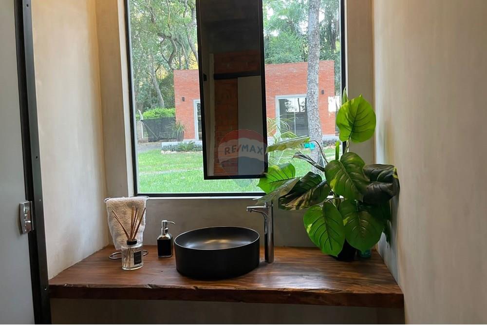 Casa de Verano - Venta - San Bernardino, Paraguay - Photo 17