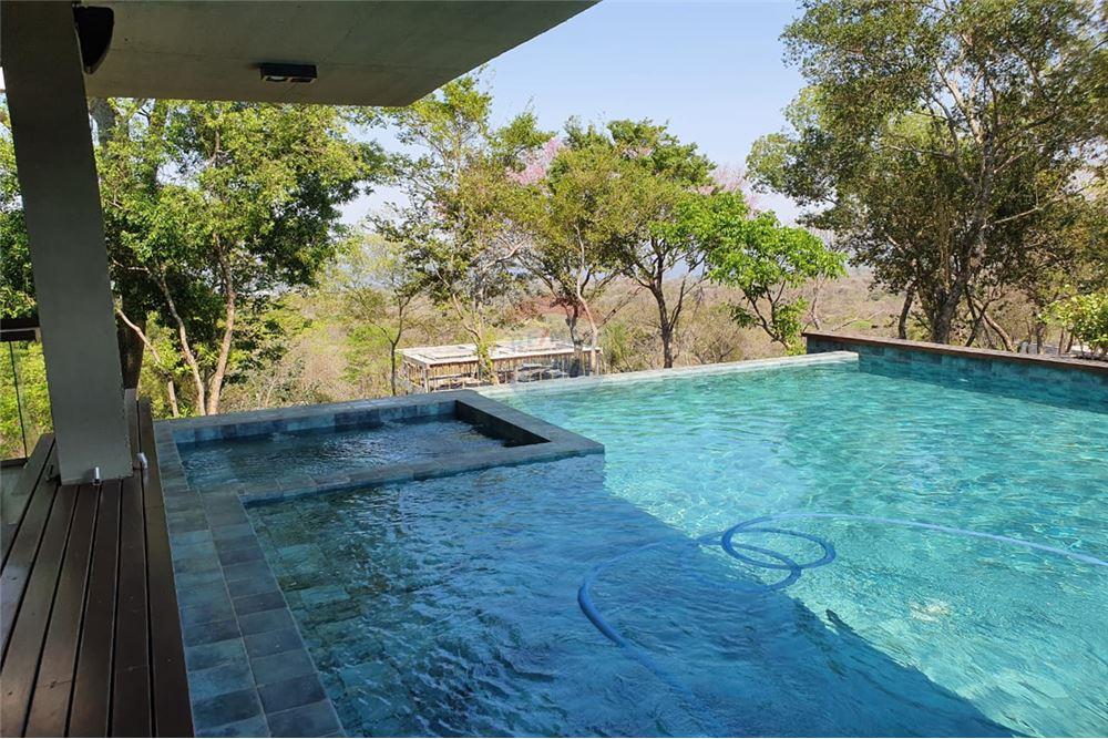 Lujosa Residencia Amoblada de 3 Plantas con Vista Imponente al Lago, San Ber - Photo 11