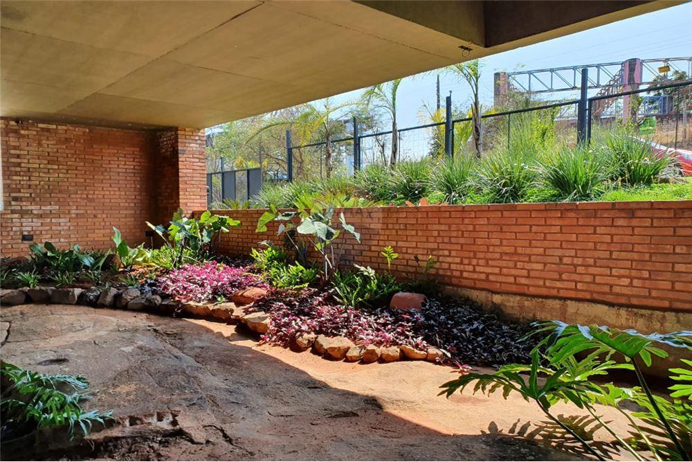 Lujosa Residencia Amoblada de 3 Plantas con Vista Imponente al Lago, San Ber - Photo 13