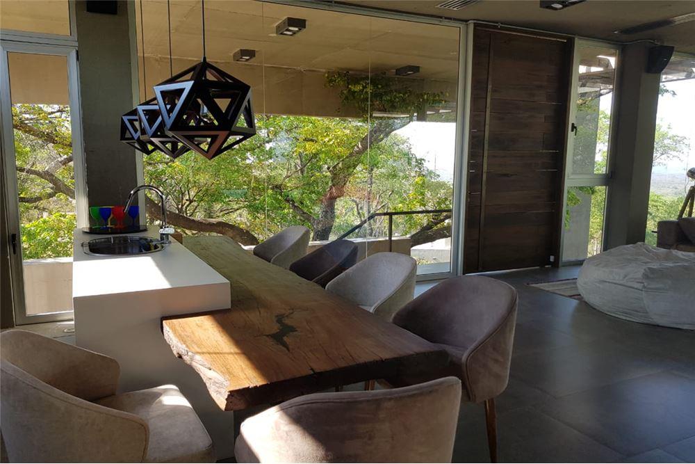 Lujosa Residencia Amoblada de 3 Plantas con Vista Imponente al Lago, San Ber - Photo 14