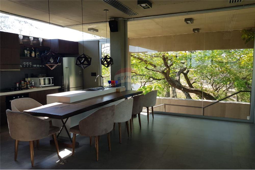 Lujosa Residencia Amoblada de 3 Plantas con Vista Imponente al Lago, San Ber - Photo 15