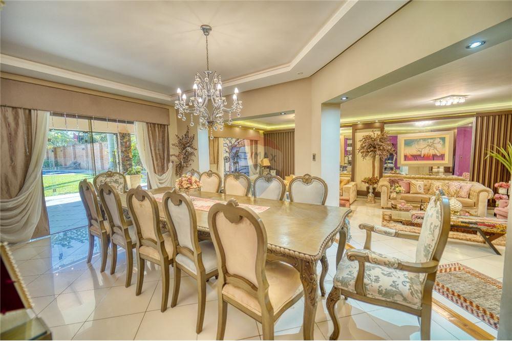 HERMOSA RESIDENCIA QUE BRINDA LUJO Y CONFORT - Photo 9