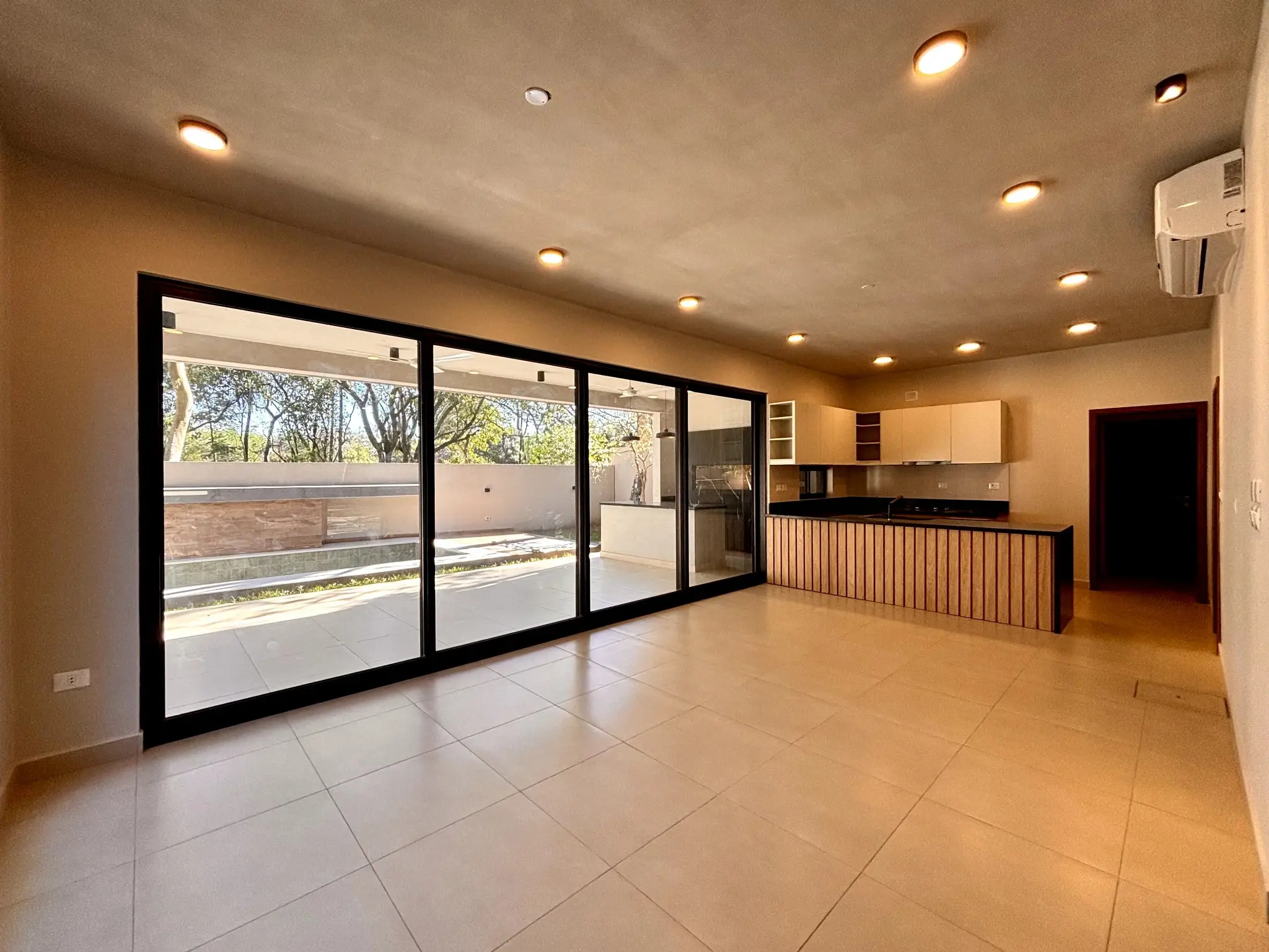 Exclusiva Residencia en San Bernardino : Calidad de Construcción Superior y Oportunidad de Inversión Inigualable. - Photo 12