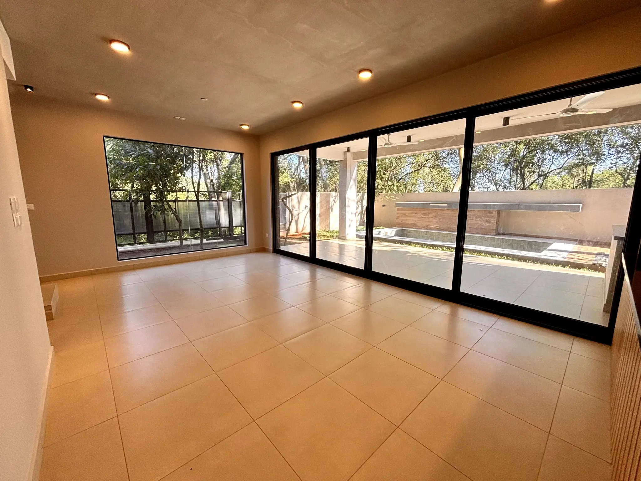 Exclusiva Residencia en San Bernardino : Calidad de Construcción Superior y Oportunidad de Inversión Inigualable. - Photo 20