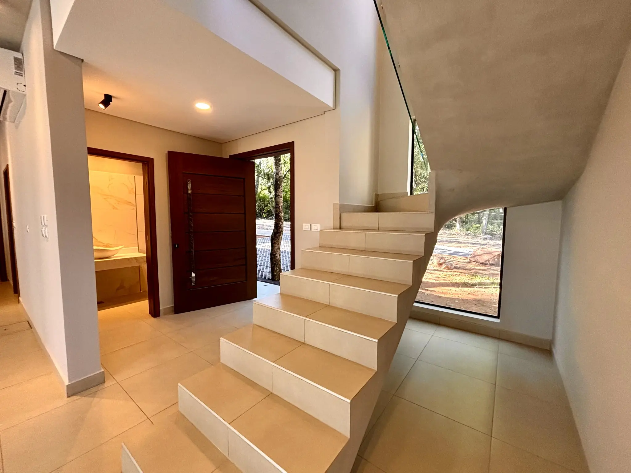 Exclusiva Residencia en San Bernardino : Calidad de Construcción Superior y Oportunidad de Inversión Inigualable. - Photo 3