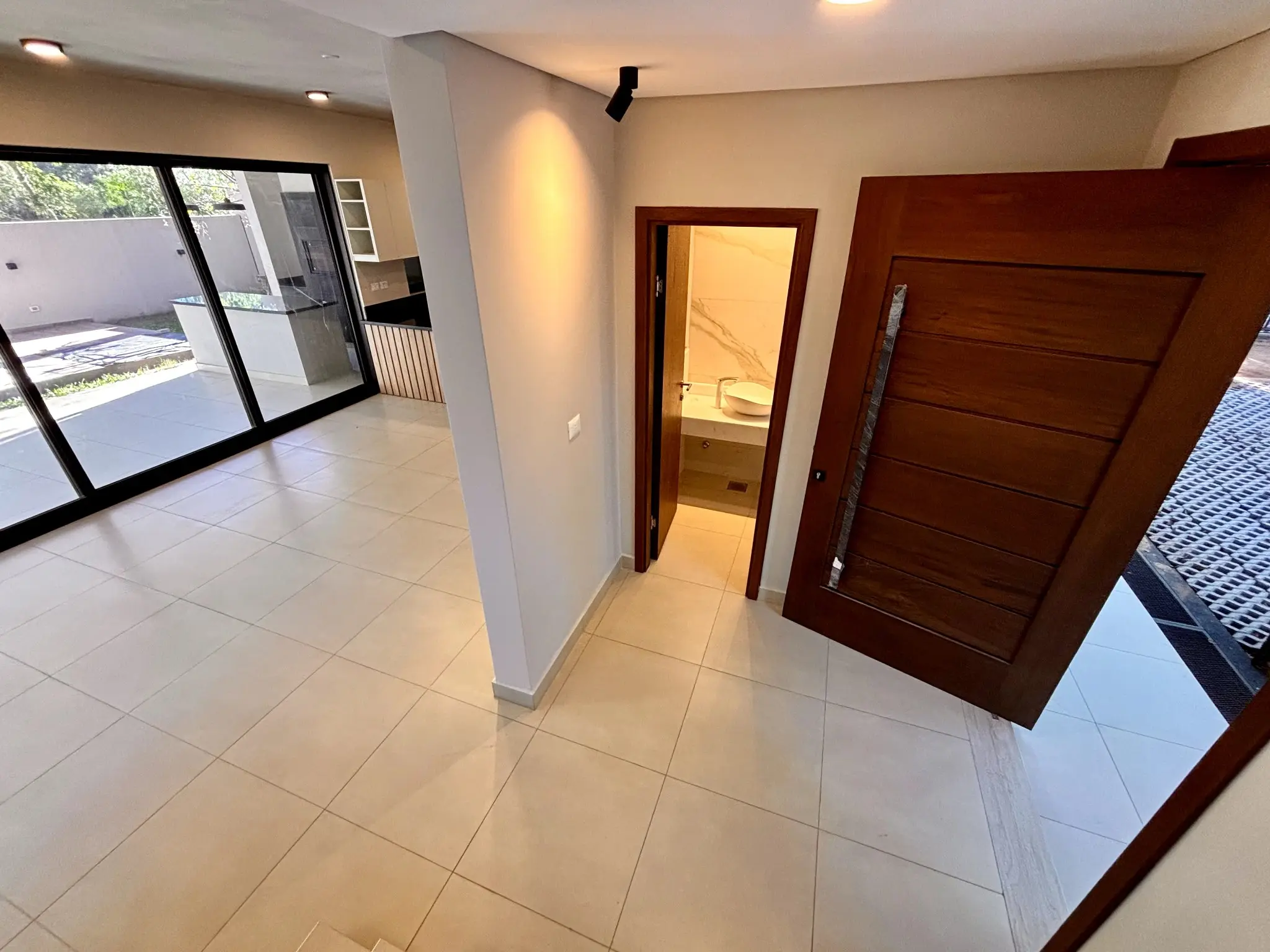 Exclusiva Residencia en San Bernardino : Calidad de Construcción Superior y Oportunidad de Inversión Inigualable. - Photo 8