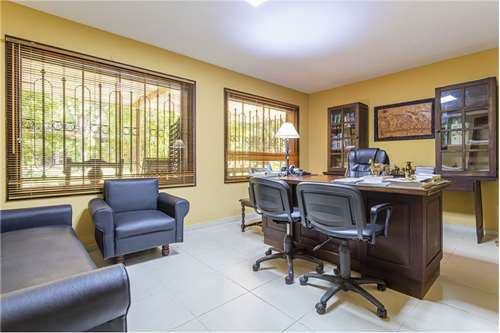 Vendo esta residencia ubicada en Asuncion,Ycua Sati zona Aviadores del chaco - Photo 16